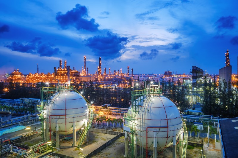lng tanks plant stock
